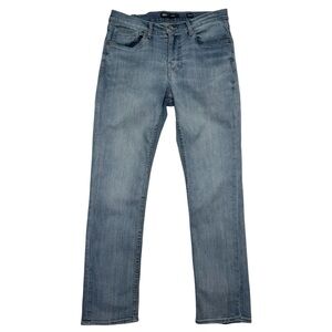 BKE Jeans Men’s 33x32 Blue Nolan Straight Leg Light Wash Denim (Fits 33x31)